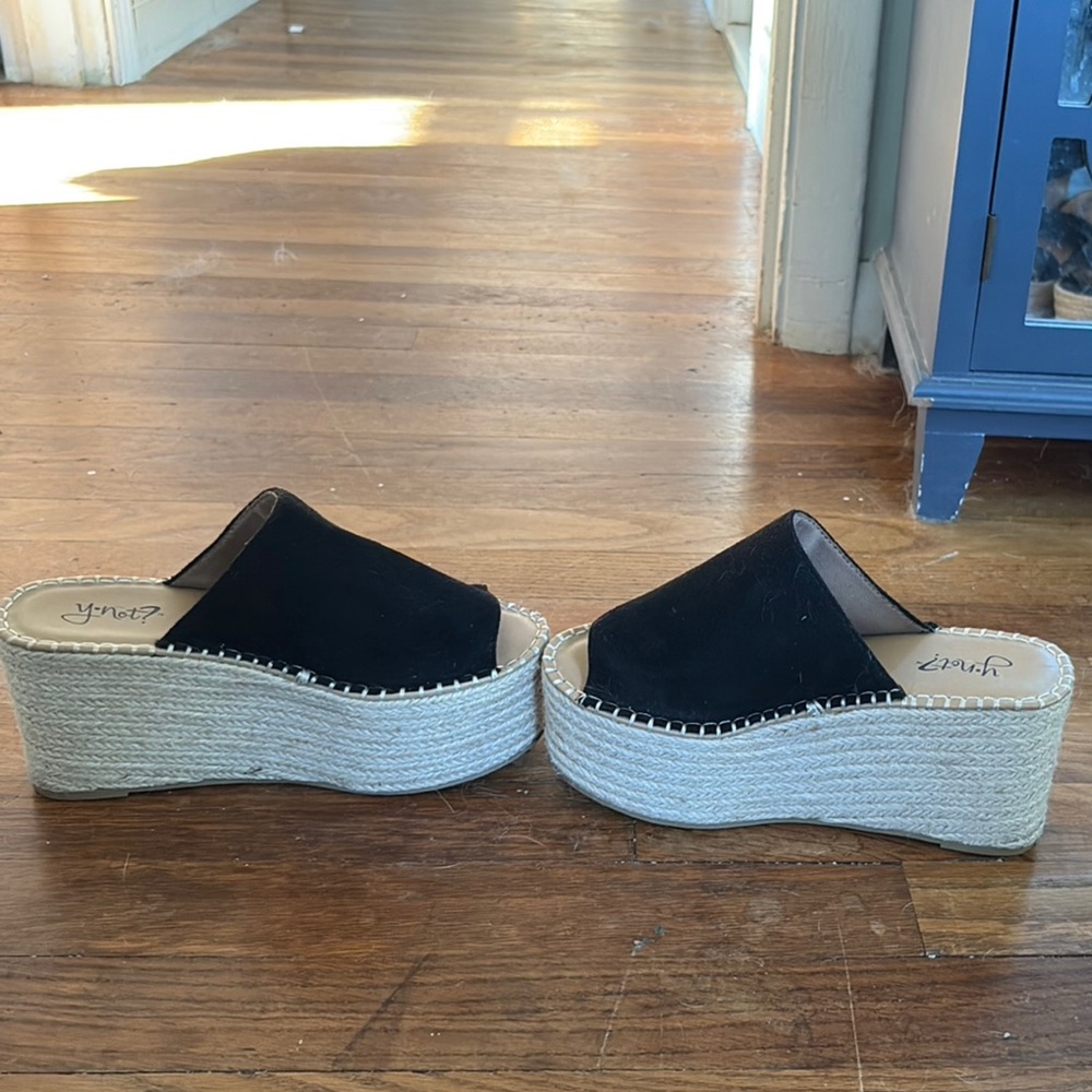 Adams Black Wedge Sandals